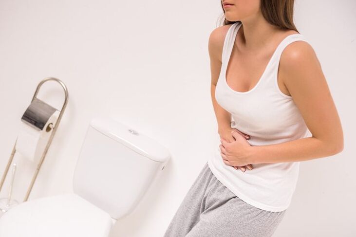 Les symptômes de la cystite chez les femmes sont des douleurs dans le bas de l'abdomen et des mictions fréquentes.